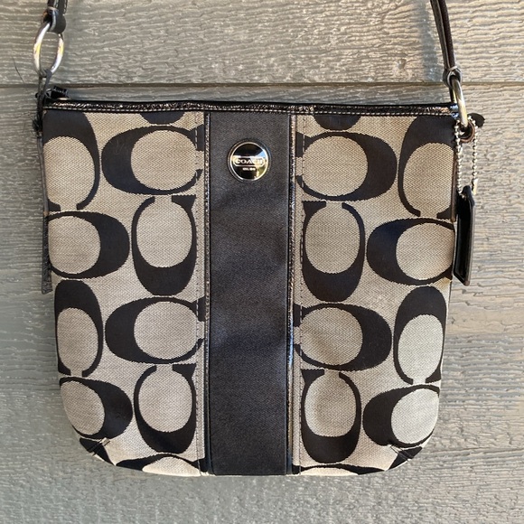 EUC | Coach Small Signature Canvas Shoulder Bag - Picture 2 of 13